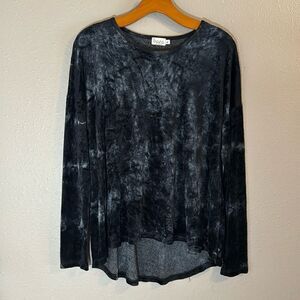 BAEA - long sleeve high low top
